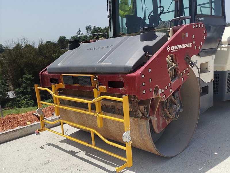 接触式防撞护栏